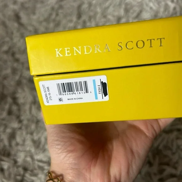 Kendra Scott Necklace set - Picture 2 of 5